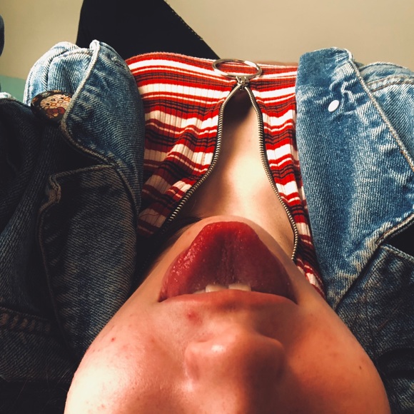 🍒Red striped crop top🍒SOLD - Picture 3 of 3